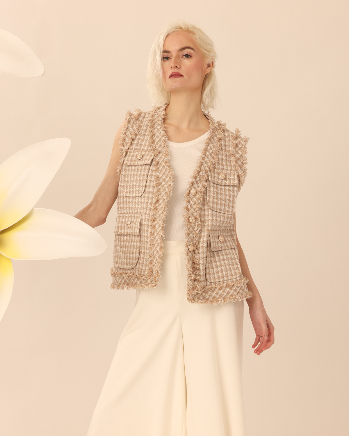 3V8A5350 Serena in Beige - Image 1