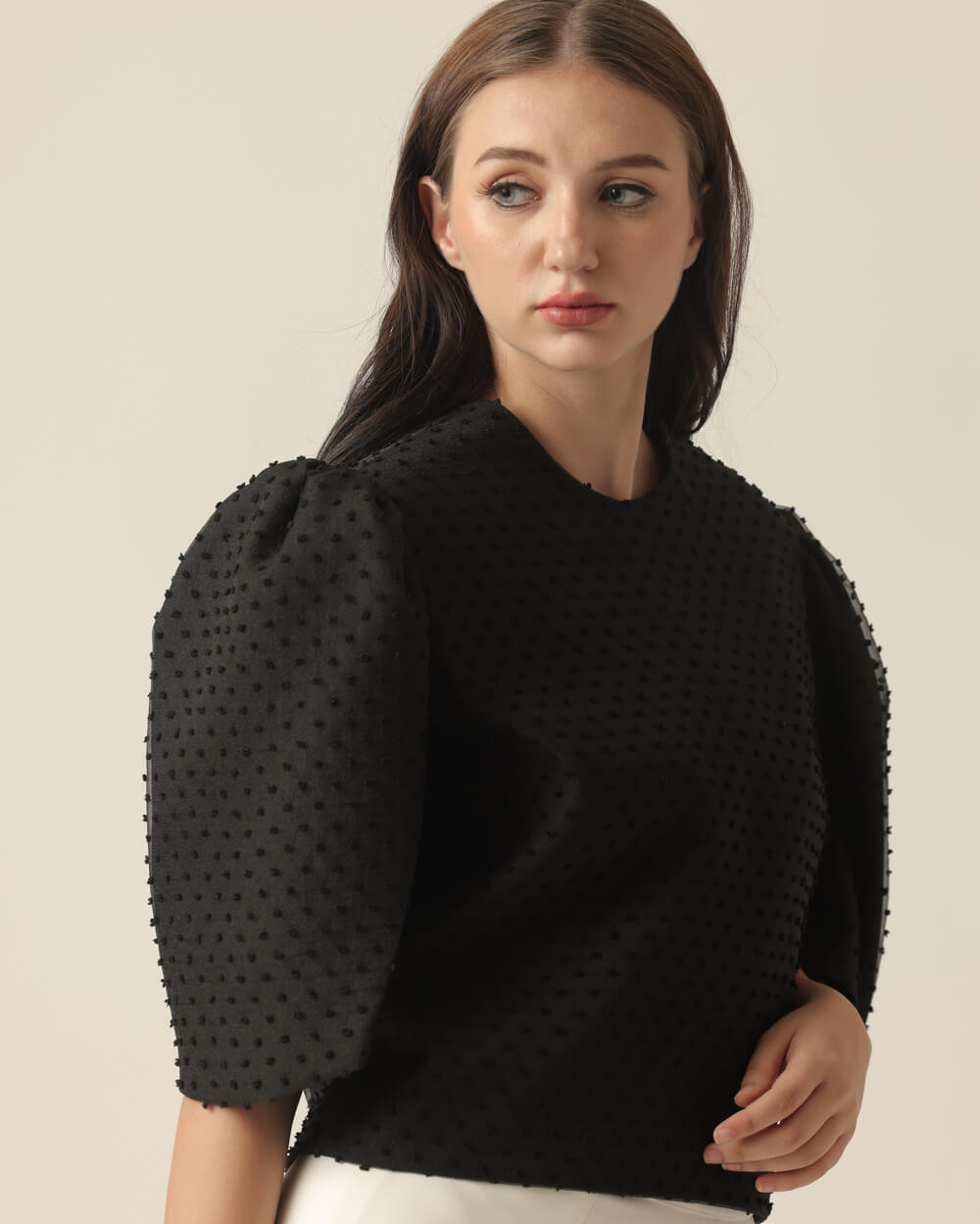 Lucia in Black
