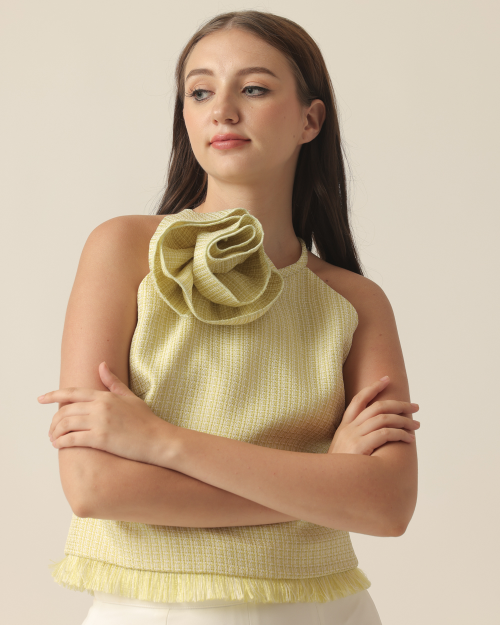 Isabela in Chartreuse